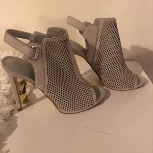 Guess Aubria Dress Sandals. Fast shipping.  Open to offers